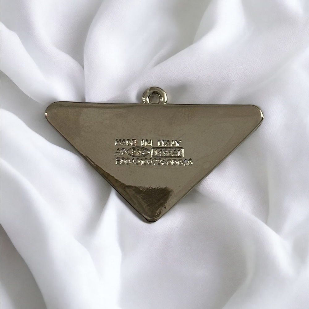 🔥 BLACK PRADA PENDANT 🔥 - Picture 2 of 2